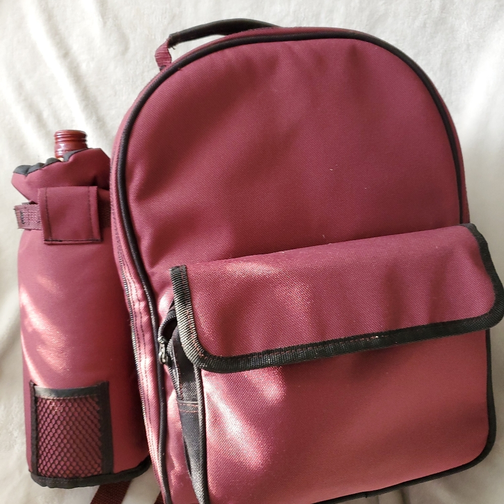 Picnic Time insulated picnic Backpack
